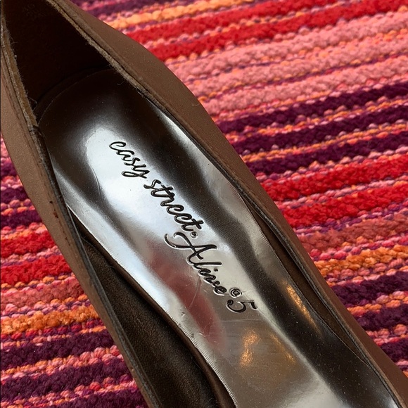 Easy Street Brown Satin Heels, Retro Style Rhinestone, Peep Toe Pumps, Prom - Picture 6 of 8